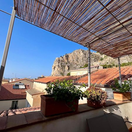 Bed and Breakfast Cortile Umberto I Чефалу Екстер'єр фото