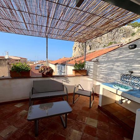 Bed and Breakfast Cortile Umberto I Чефалу Екстер'єр фото