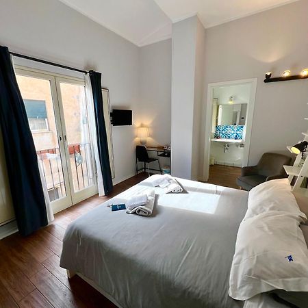 Bed and Breakfast Cortile Umberto I Чефалу Екстер'єр фото