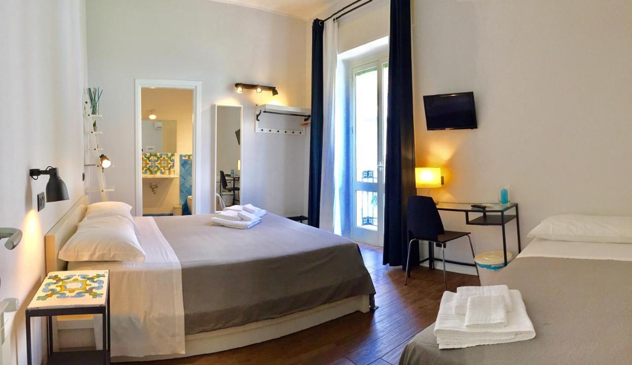 Bed and Breakfast Cortile Umberto I Чефалу Екстер'єр фото